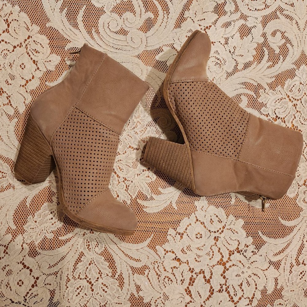 FINAL PRICE! Women's Booties